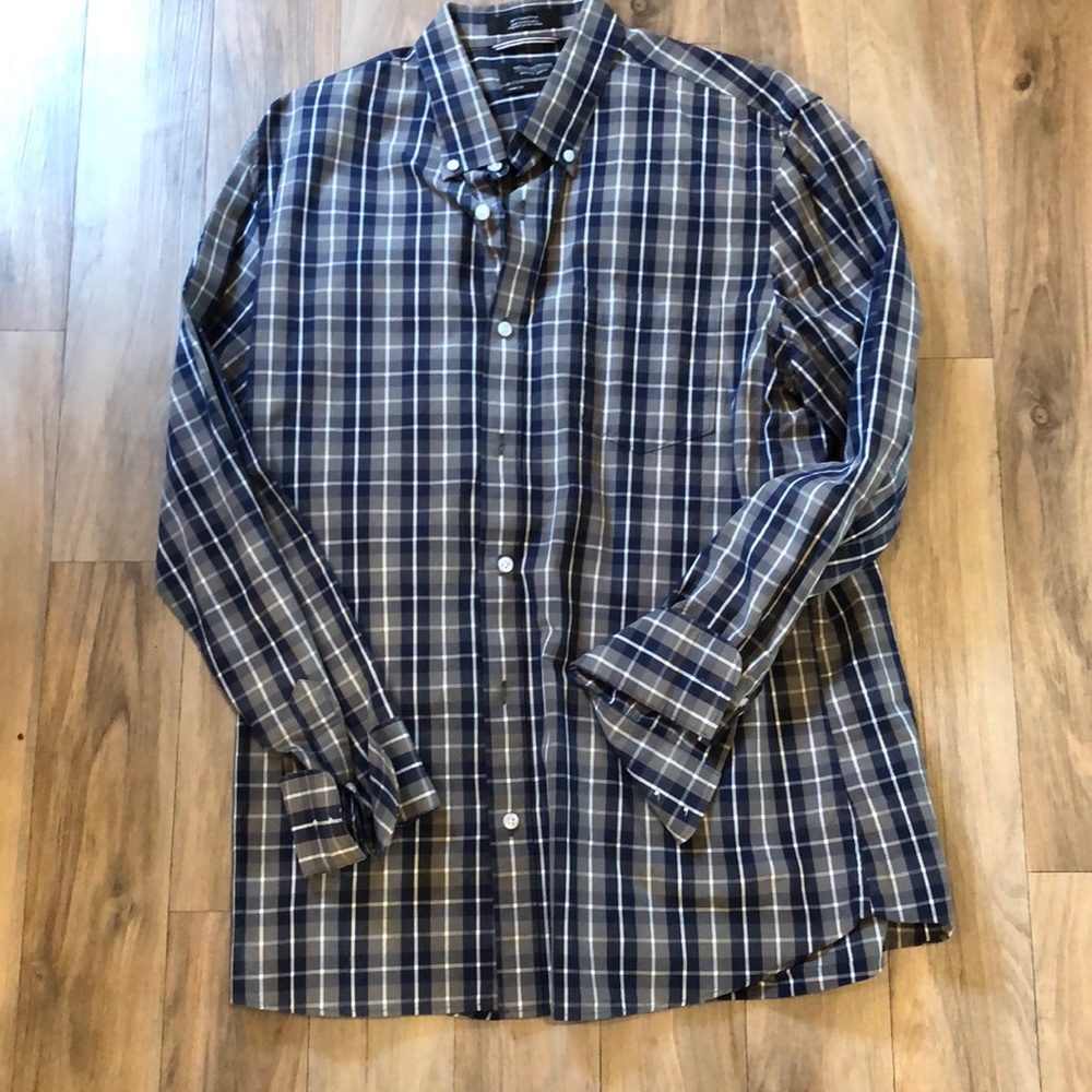 Men’s dress shirt
